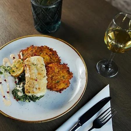 Dune Luxury アパート ミエルノ