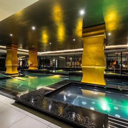 Dune Luxury アパート ミエルノ