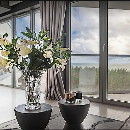 Dune Luxury アパート ミエルノ